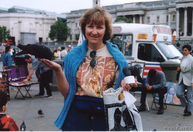 Mother with pigeons