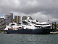  Passenger ship docks at Circular Quay