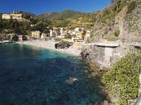  Arriving at the southern end of Monterosso via the path from Vernazza