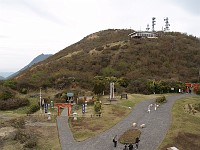  Near the top of Mount Tsurumi.