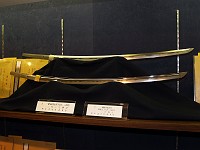  Visiting a sword shop. This sword at the bottom was one used in The Last Samuari