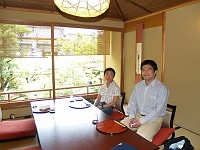  Keigo-san and Fumeo-san before the meal