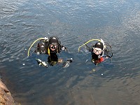  Mark and Lynn preparing to dive