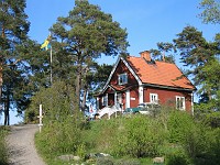  A little house on top of the island