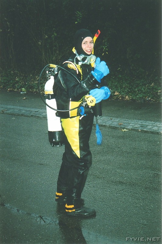 stef_drysuit2